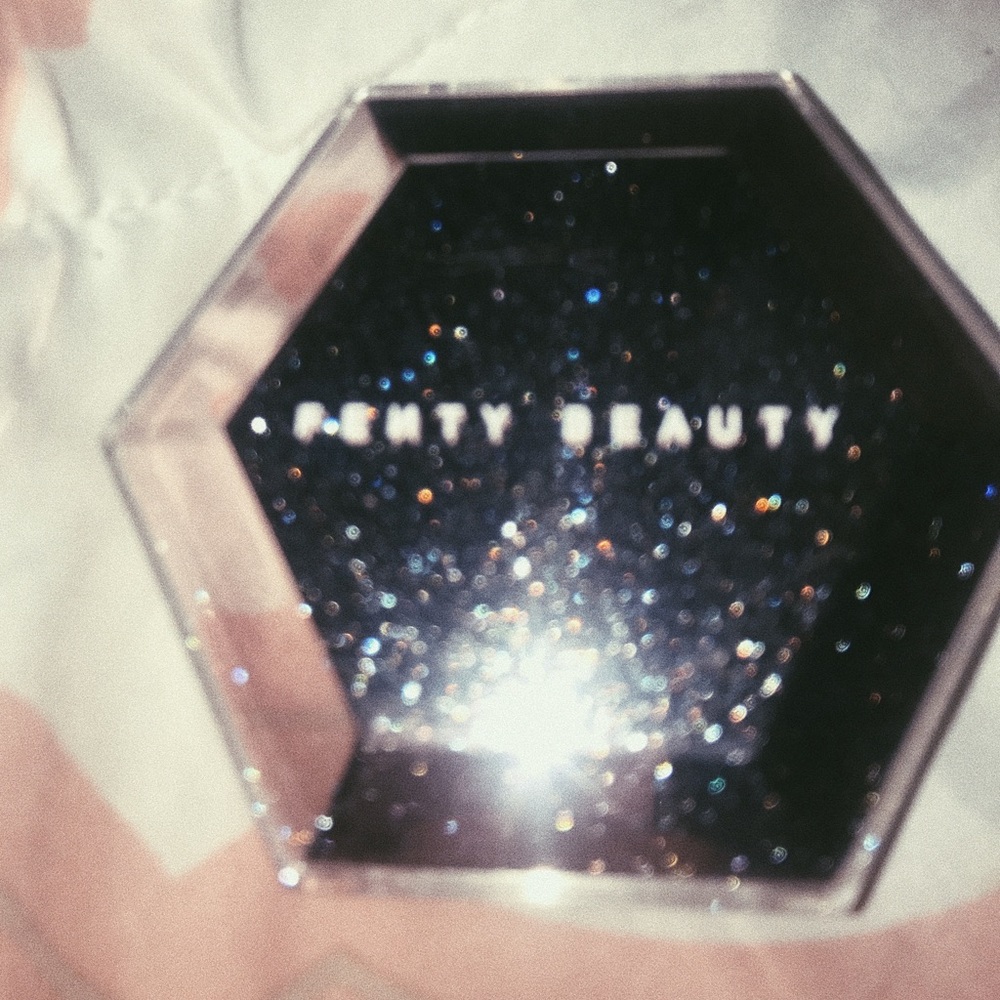 Fenty beauty diamond bomb
